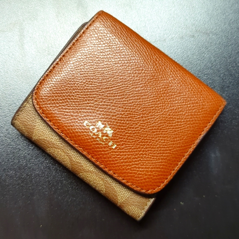Coach tri fold wallet